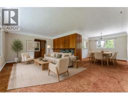 Porch - 3278 Henderson Rd, Oak Bay, BC V8P5A6 Photo 7
