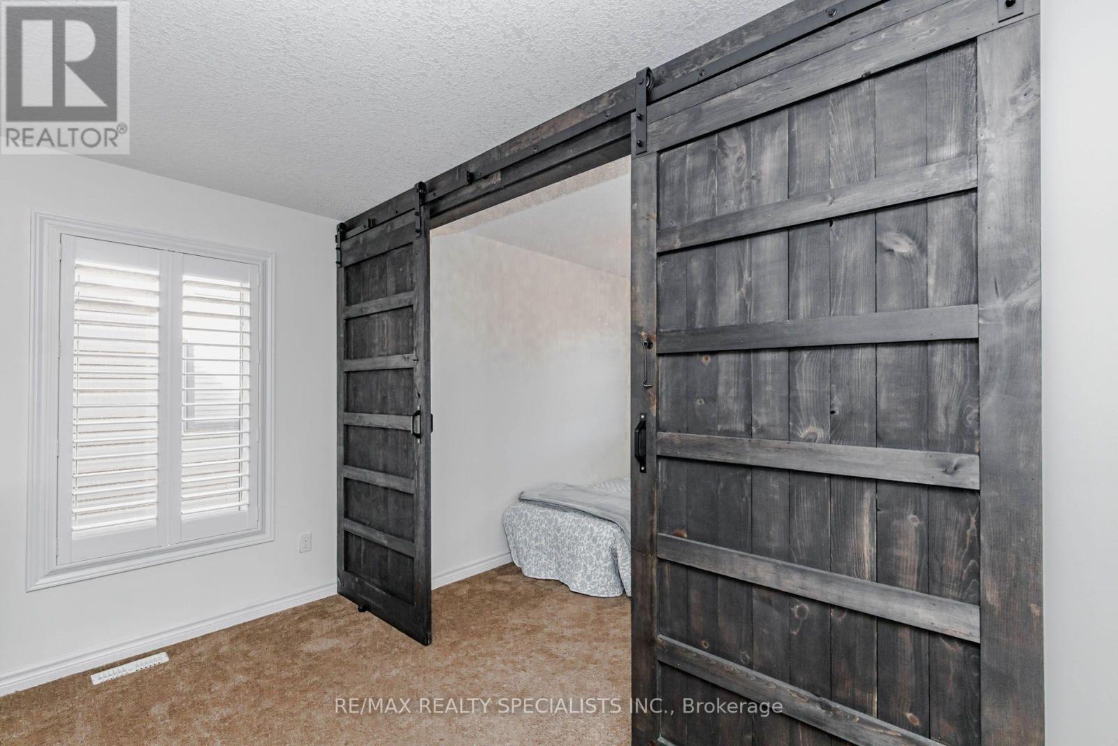 117 Norma Crescent — photo 32