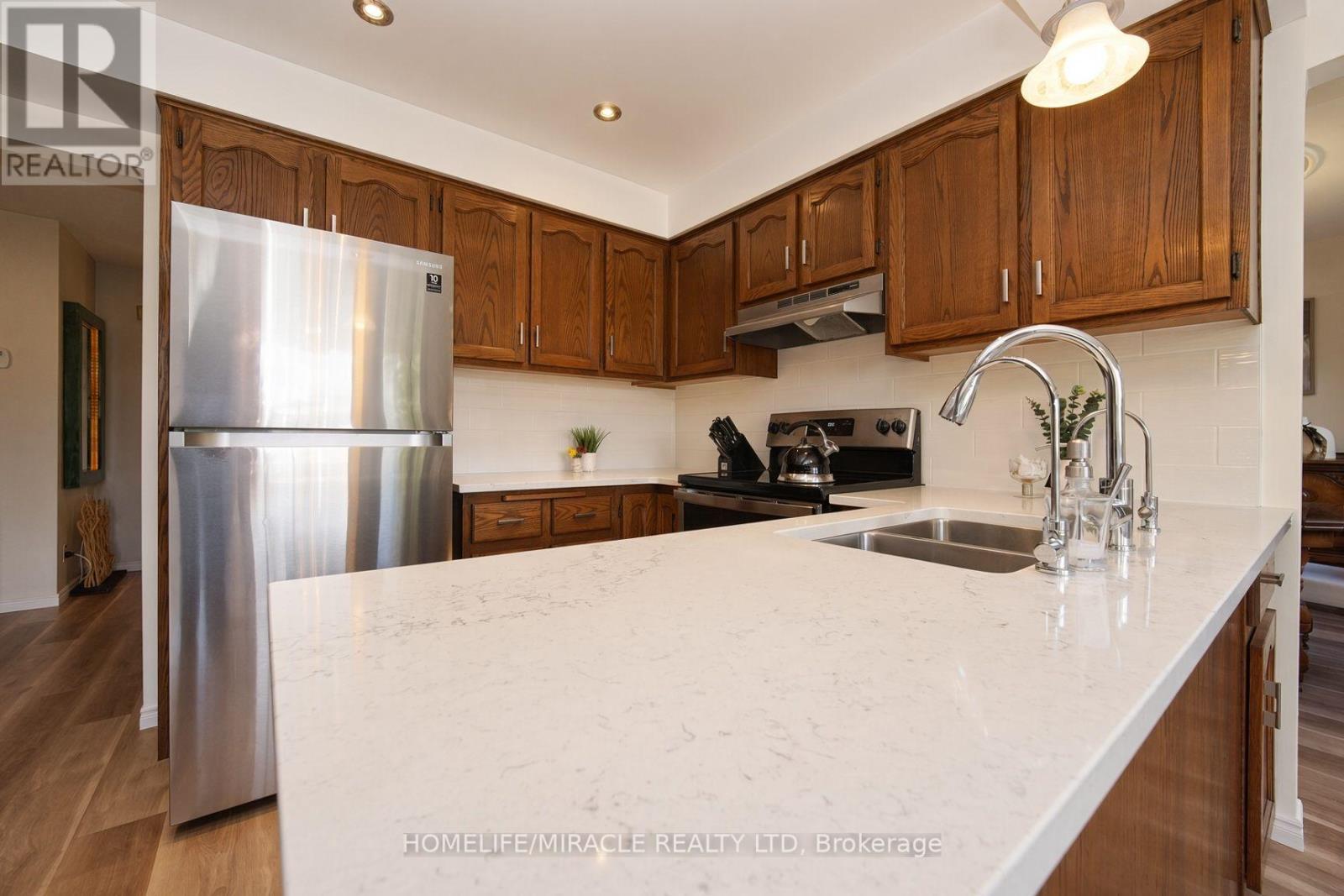 488 Heather Hill Place, Waterloo, ON photo 20
