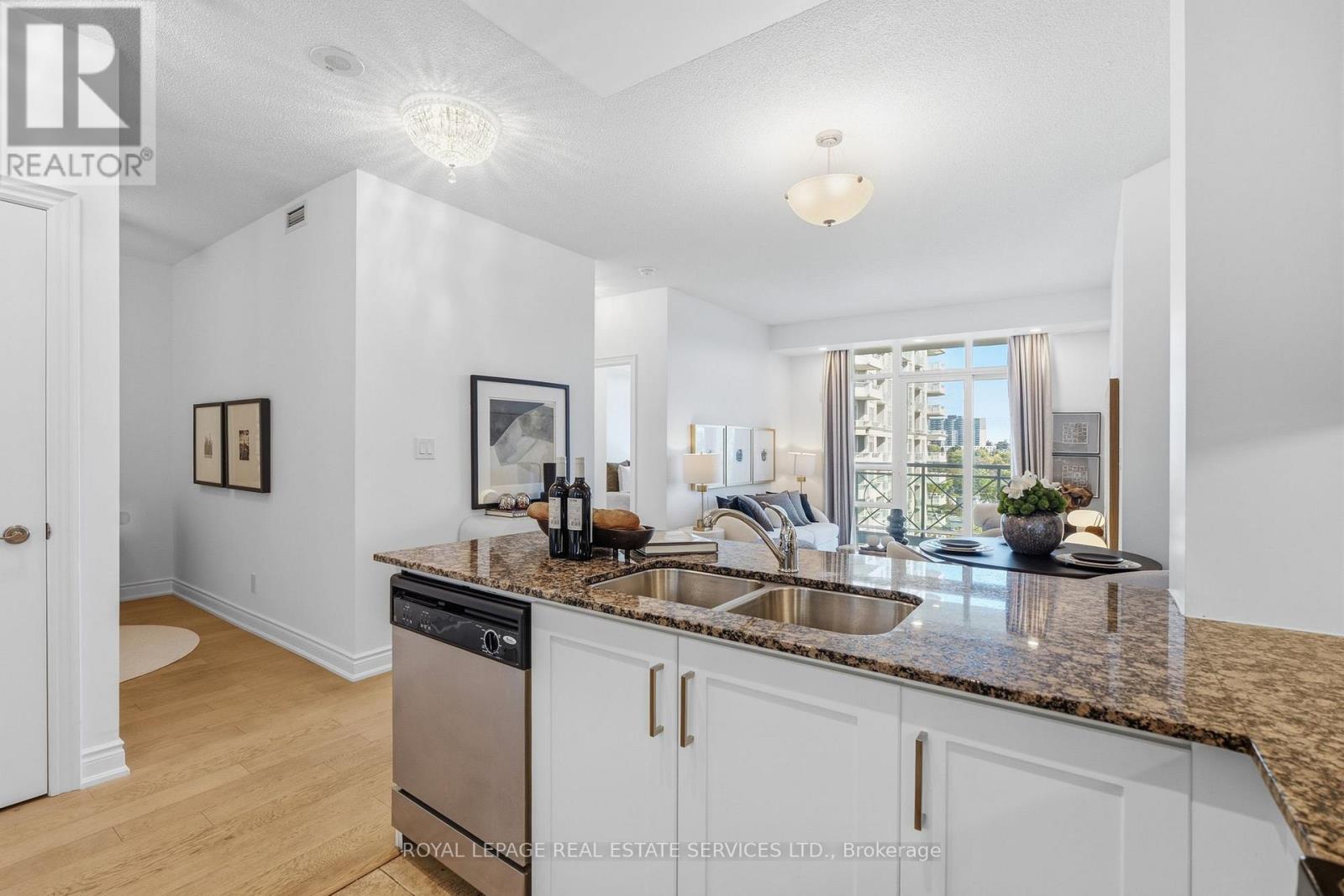 10 Bloorview Place — photo 31