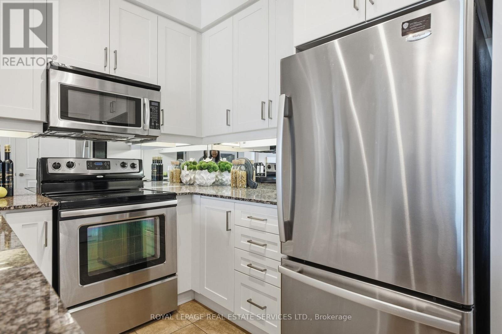 10 Bloorview Place — photo 30