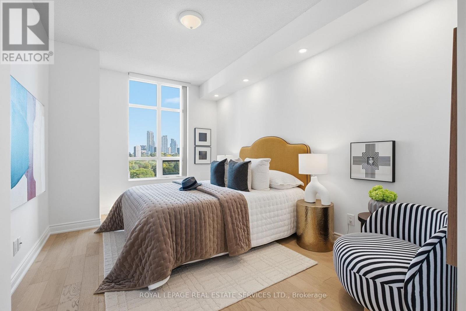 10 Bloorview Place — photo 33