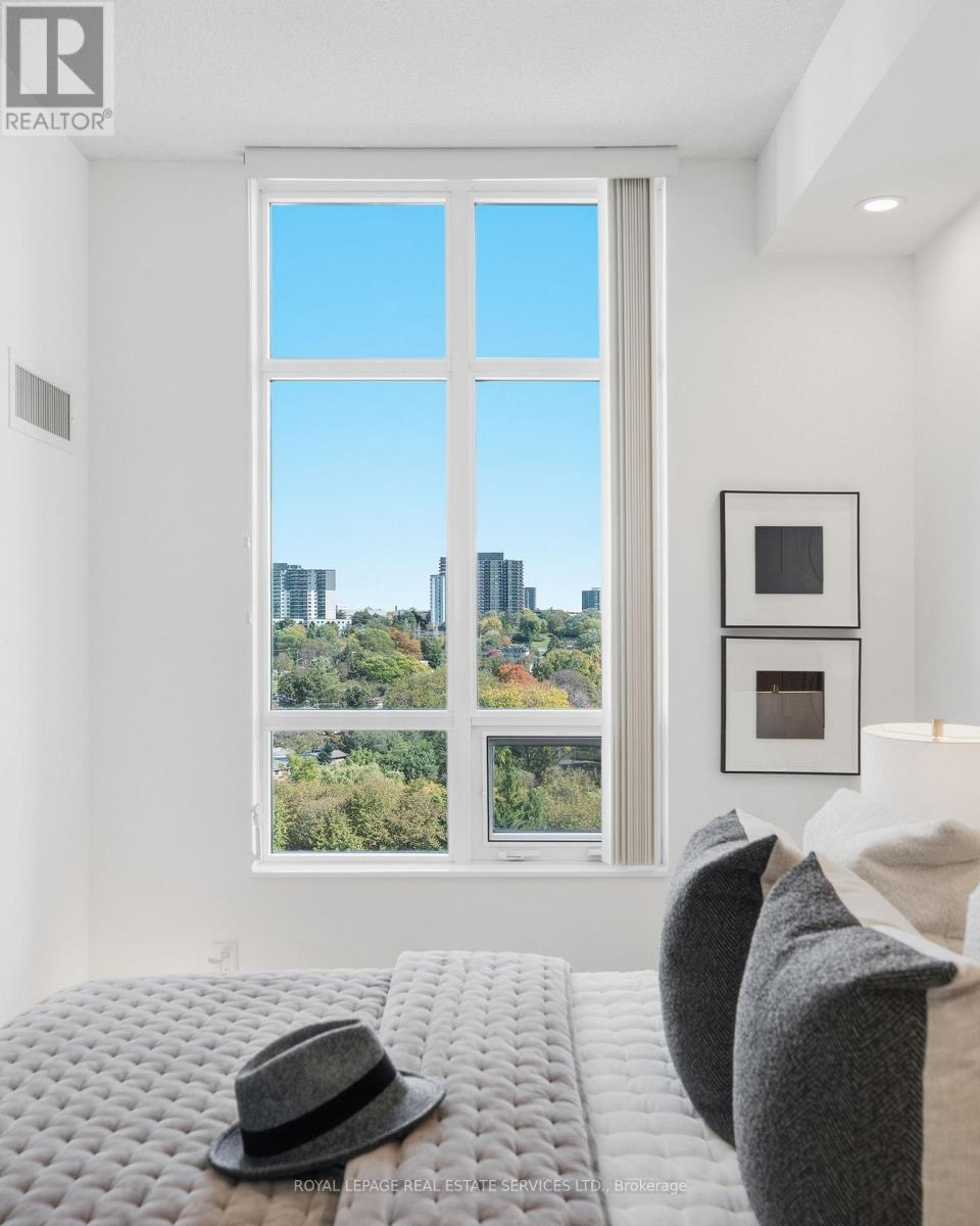 10 Bloorview Place — photo 36