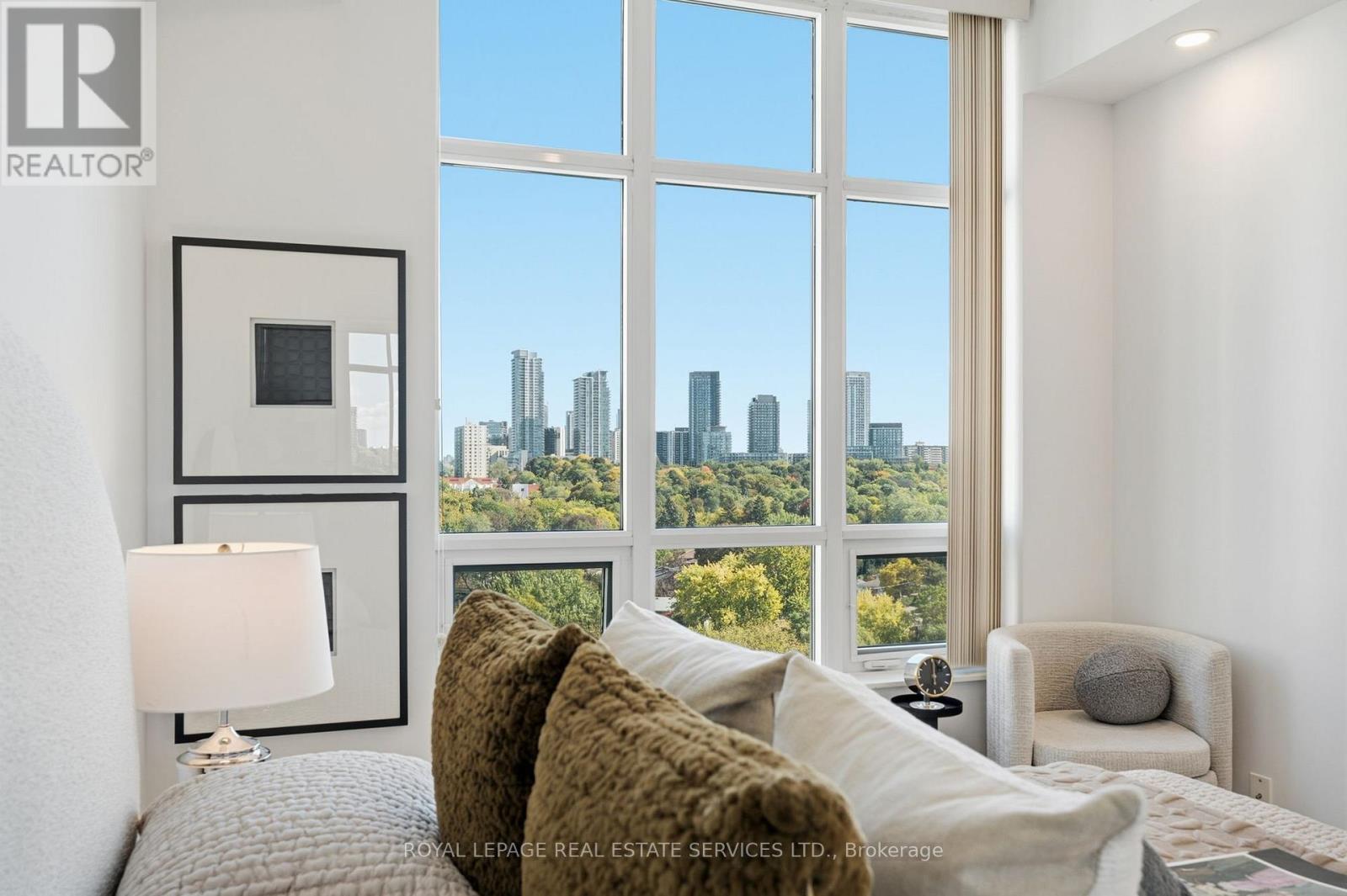10 Bloorview Place — photo 43