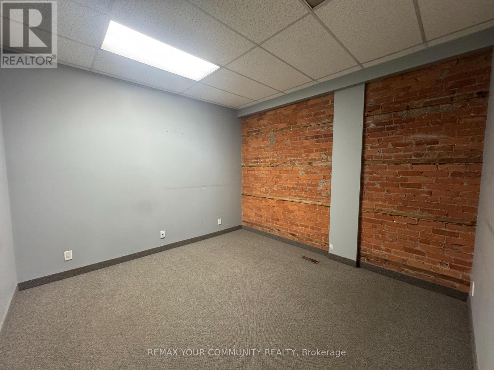358 Main Street West — photo 10