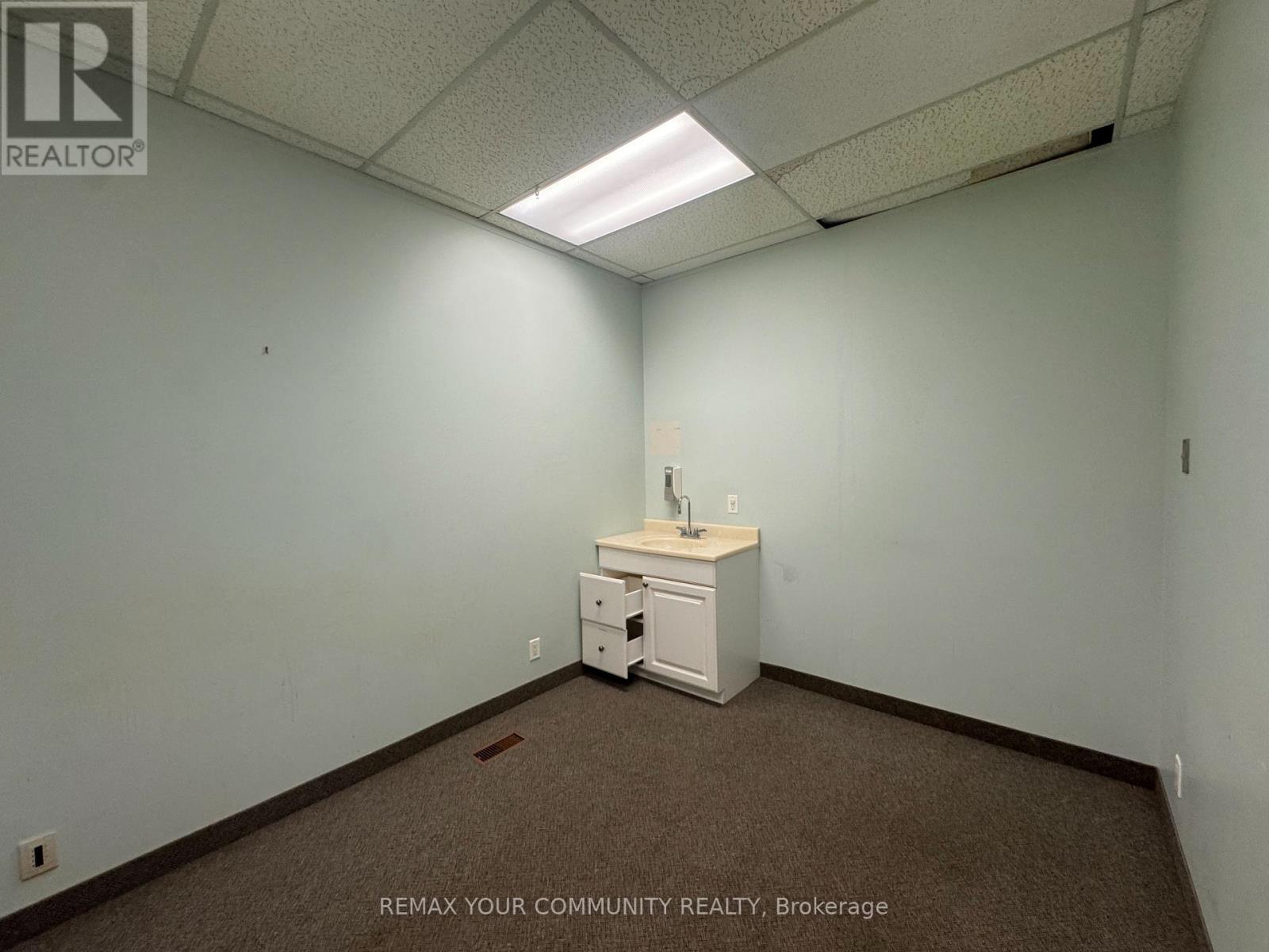 358 Main Street West — photo 13