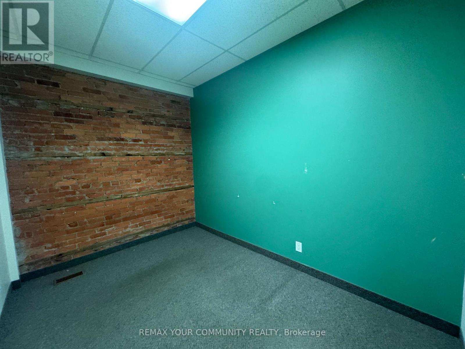 358 Main Street West — photo 15