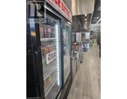 2480 Homer Watson Boulevard, Kitchener, ON N2P2R3 Photo 8