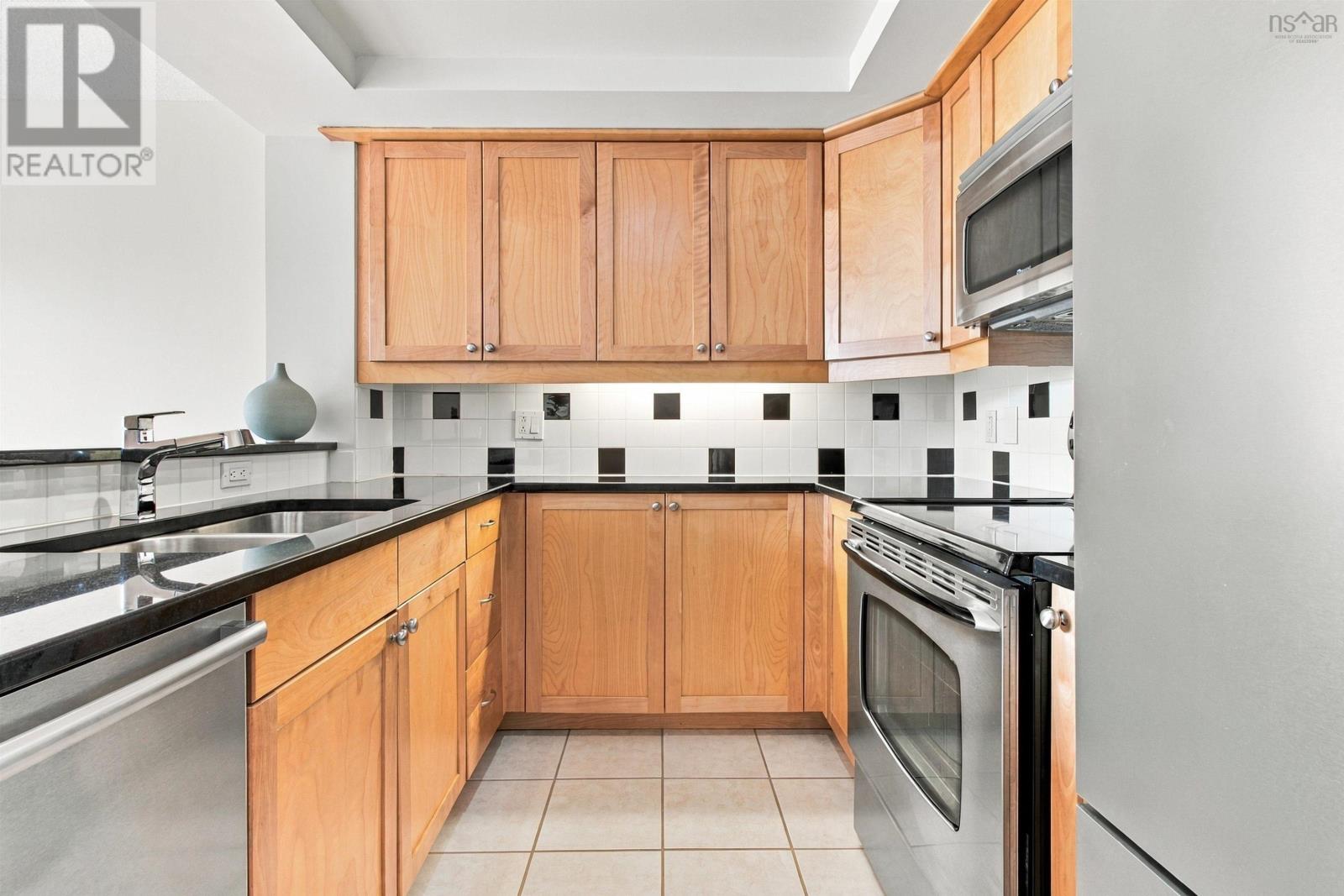 #526 1477 Lower Water Street - 14