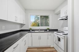 212 Lake Ridge Road, Winnipeg, MB R2K1K4 Photo 9