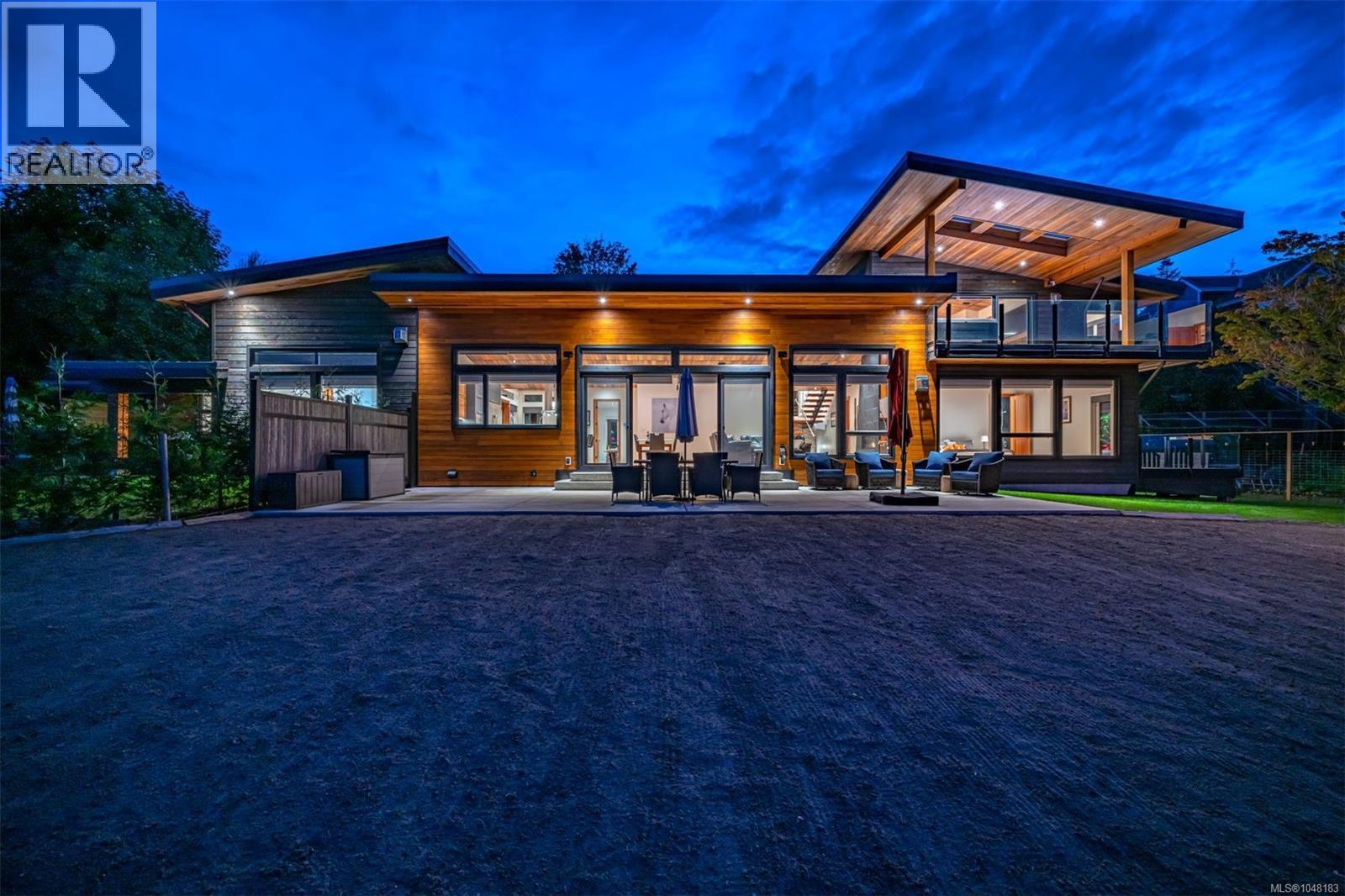 3875 Discovery Dr, Campbell River