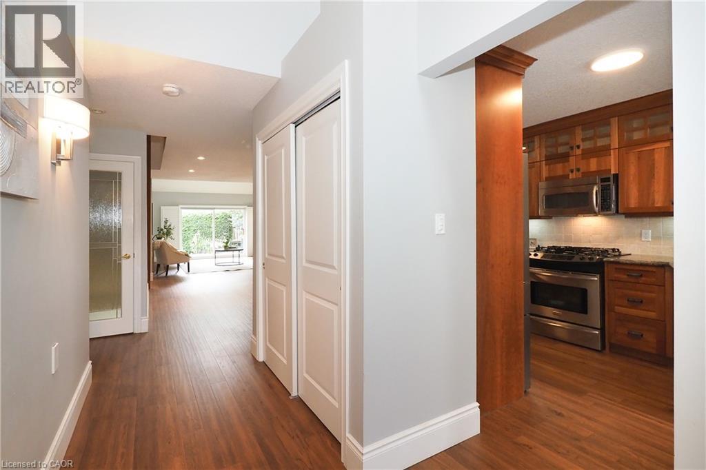 350 DOON VALLEY Drive Unit# 6D — photo 3