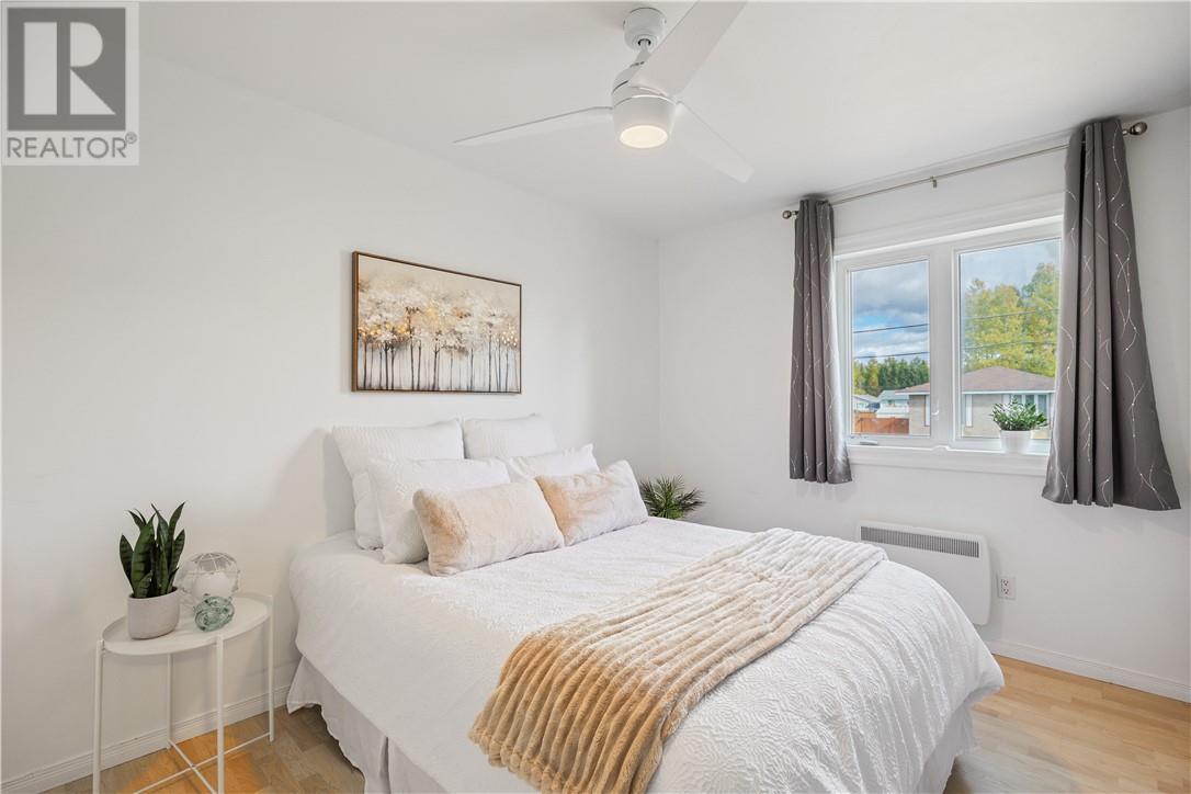 34 Lynne Court — photo 16