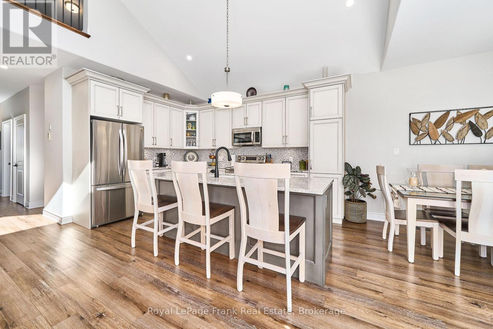 11 Drummond Street — photo 13