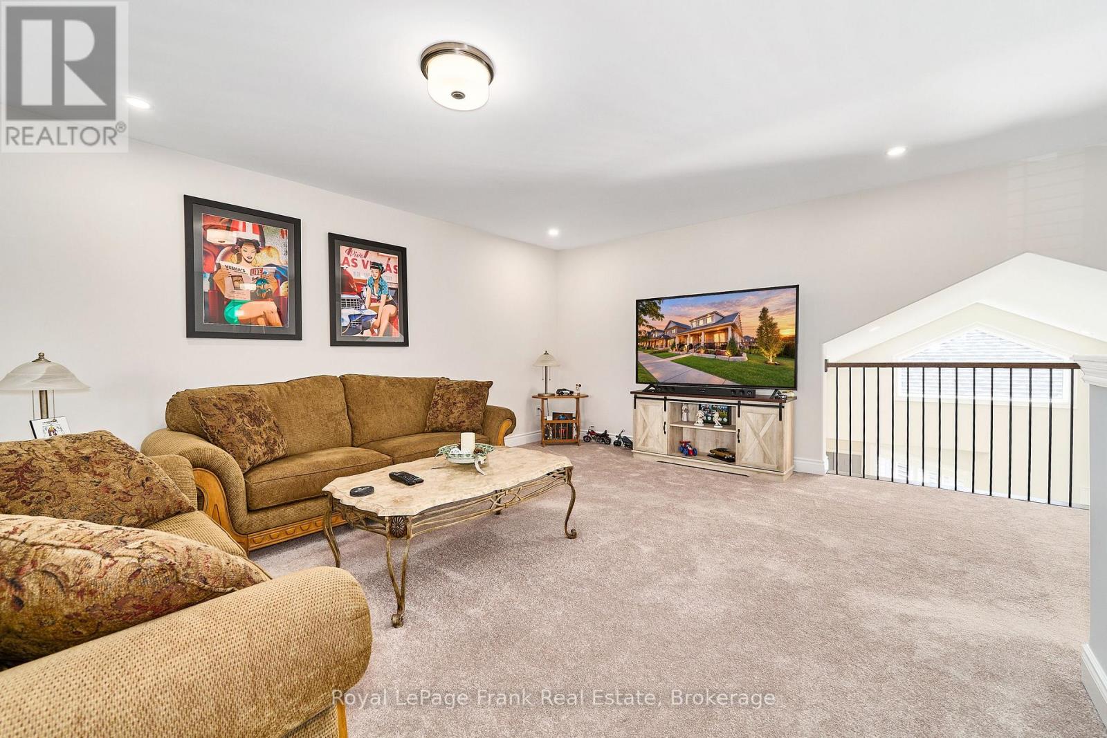 11 Drummond Street — photo 22