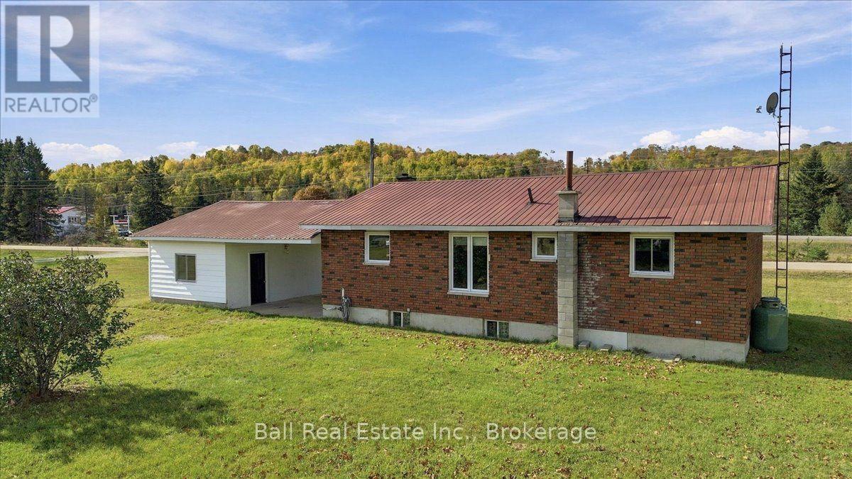 316 BUCK HILL ROAD - 2