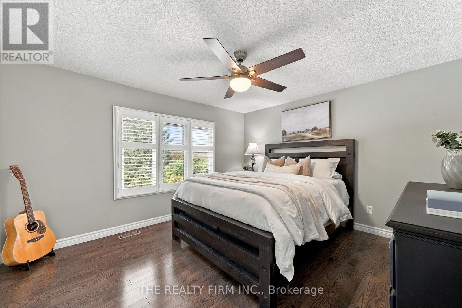 43 FAIRLANE CRESCENT - 24