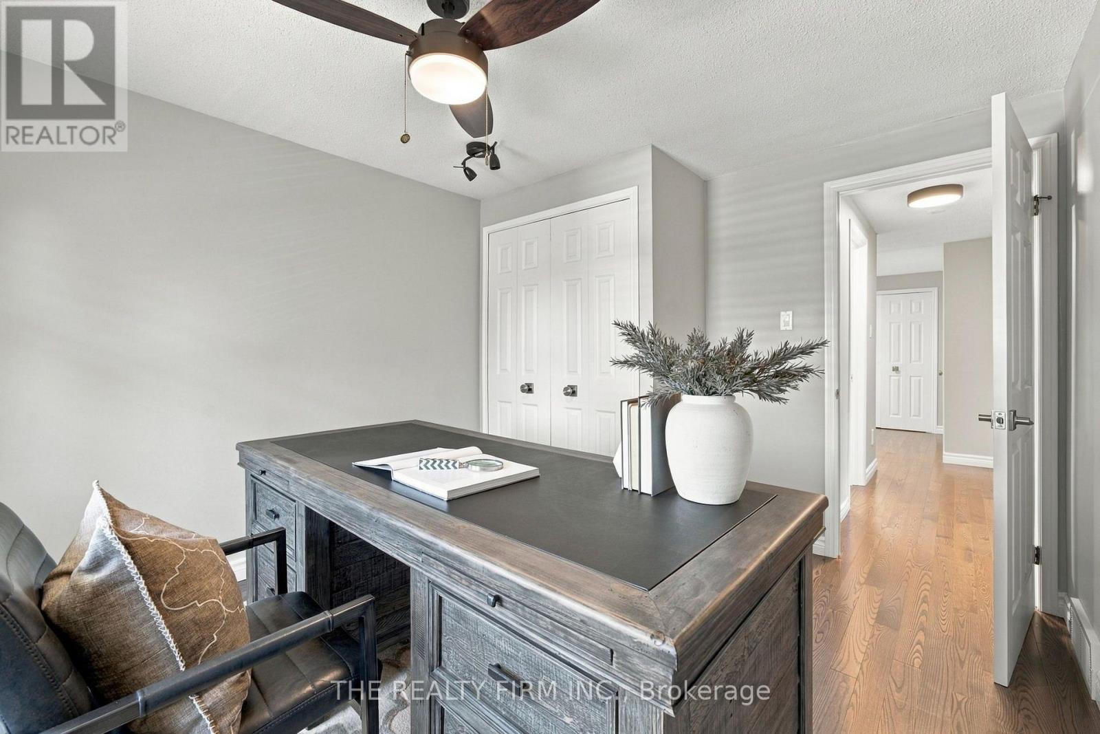 43 FAIRLANE CRESCENT - 27