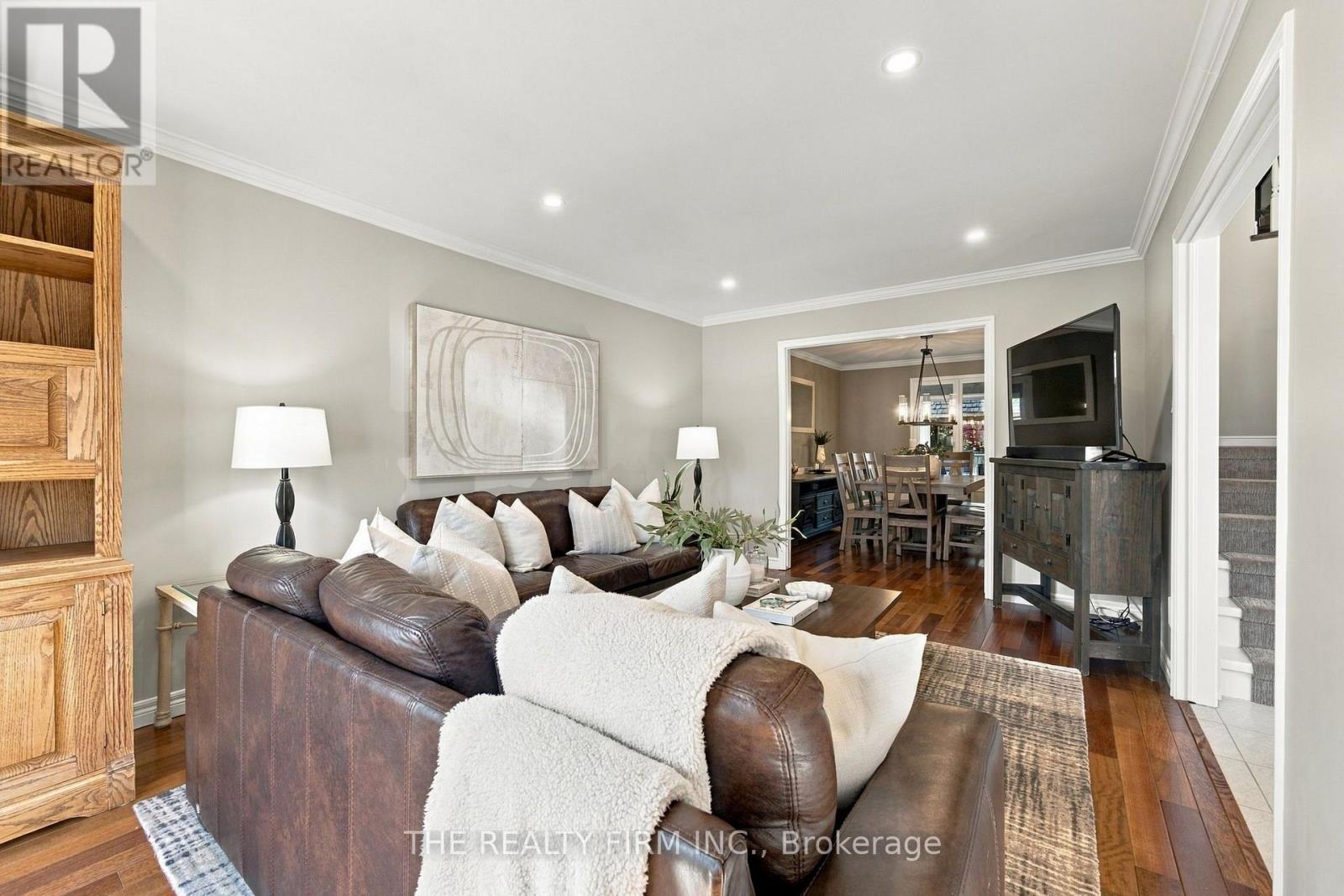 43 FAIRLANE CRESCENT - 5