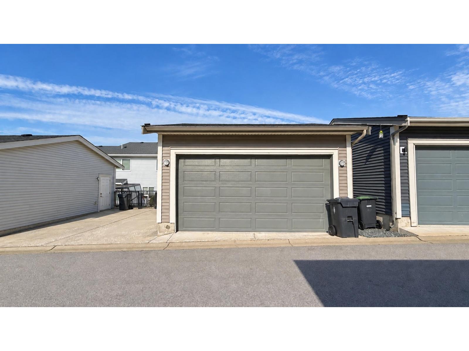 Photo of 20298 82A AVENUE 23
