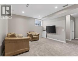 159 Sherwood Crescent NW - photo 38