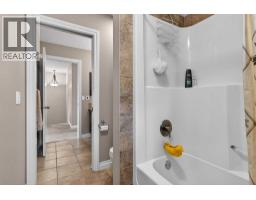 159 Sherwood Crescent NW - photo 32