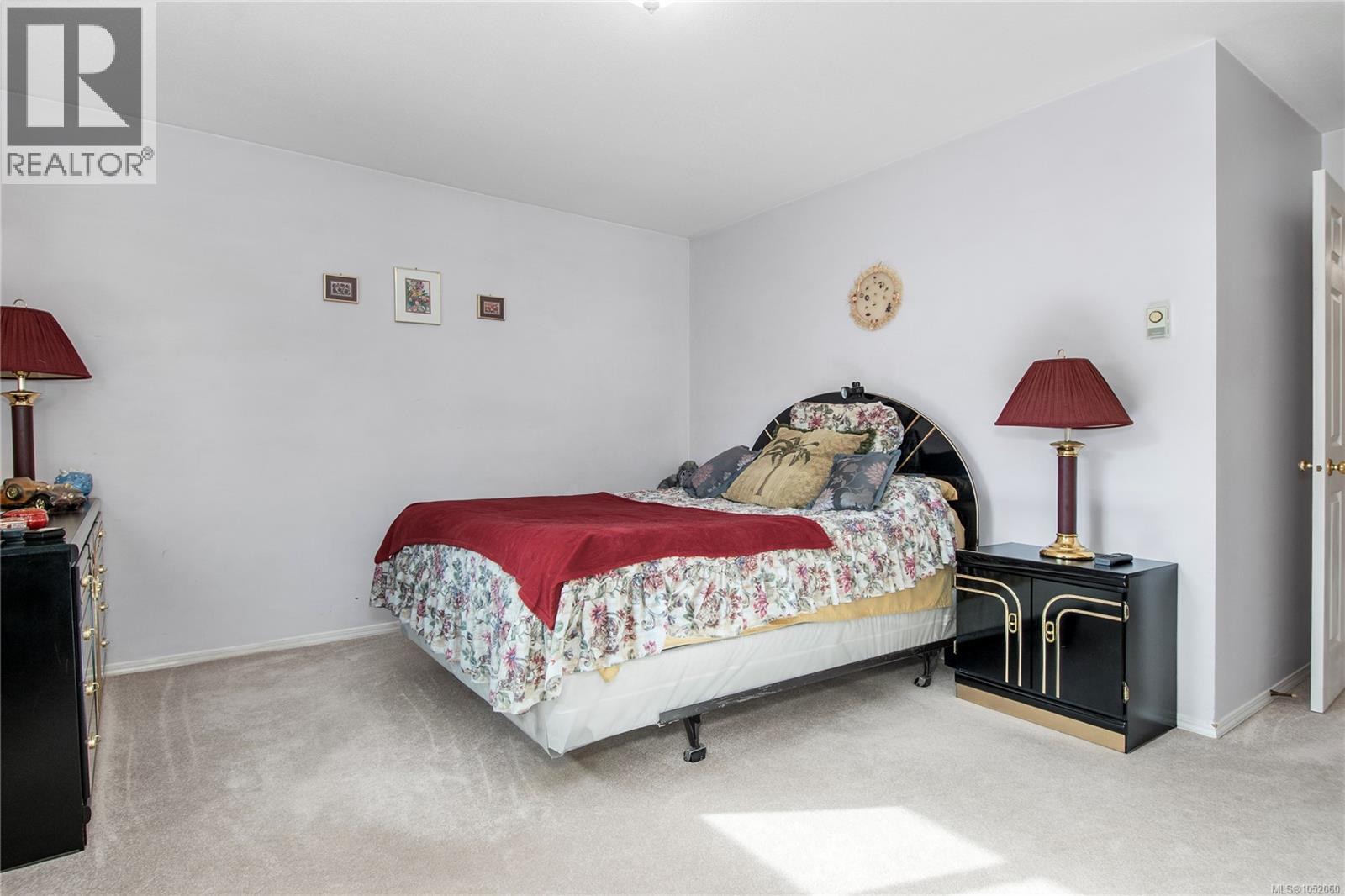 1667 Meadowbrook Dr - 19