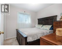 1667 Meadowbrook Dr, Campbell River, BC V9W7E7 Photo 23
