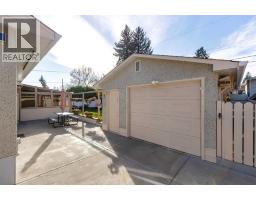 275 Northmount Drive NW - photo 27