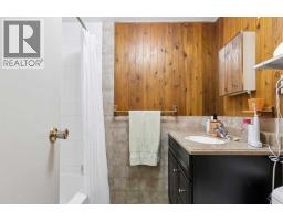 275 Northmount Drive NW - photo 24