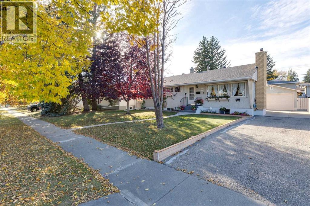 275 Northmount Drive NW - photo 38