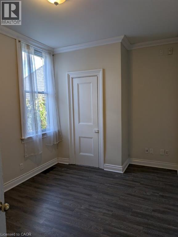 107 Brant Avenue — photo 11