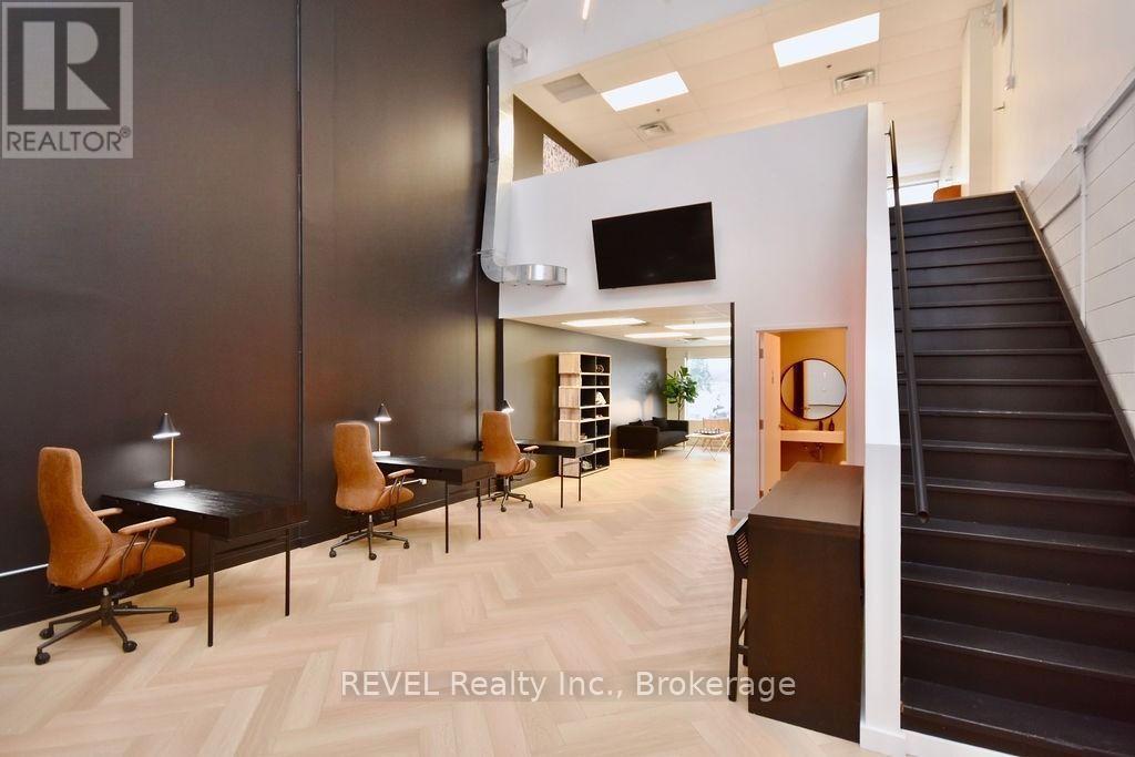 353 Saunders Road — photo 8