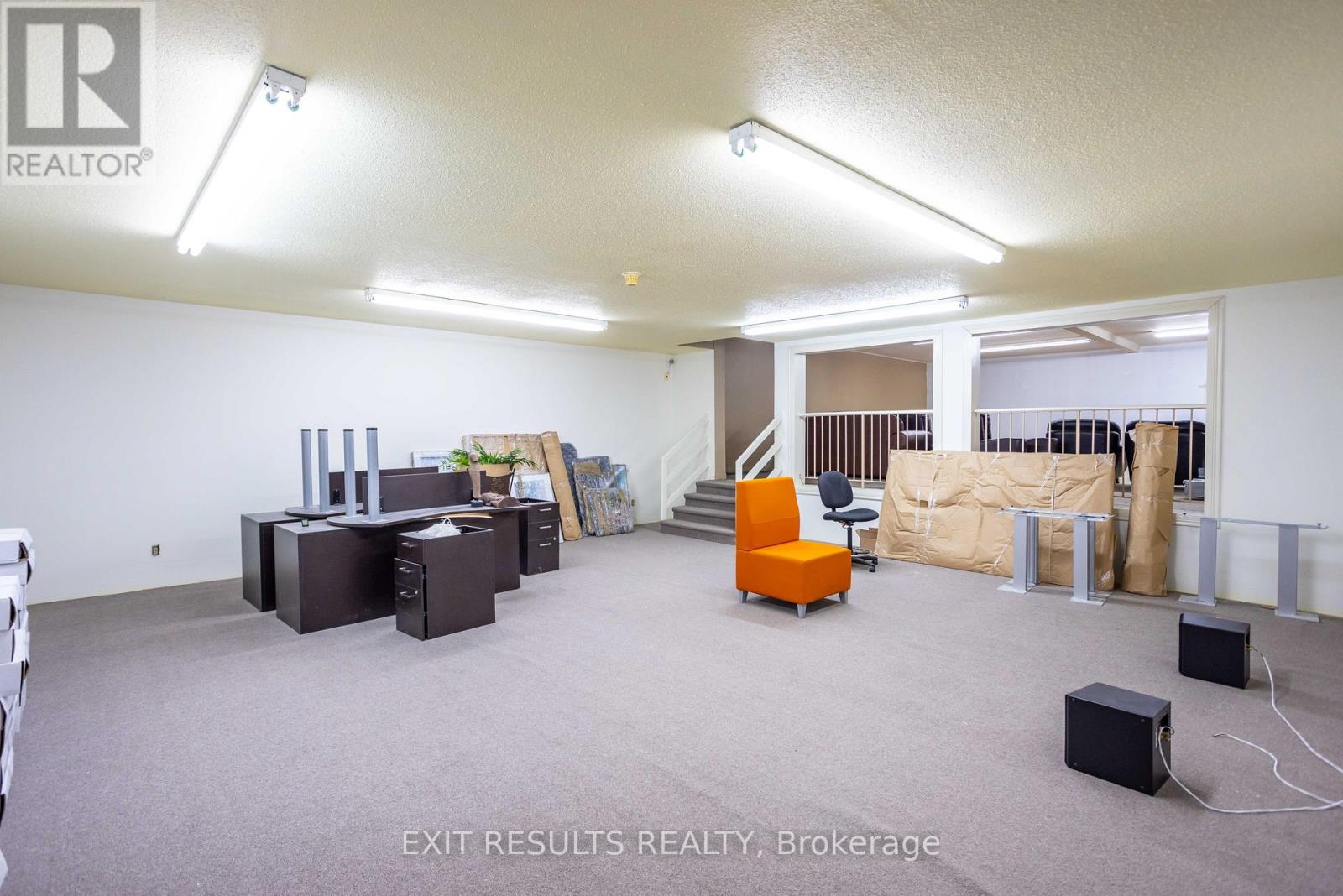 1027 Notre Dame Street — photo 20