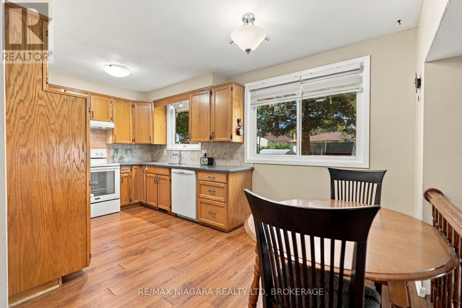 13 CHATHAM ROAD - 10