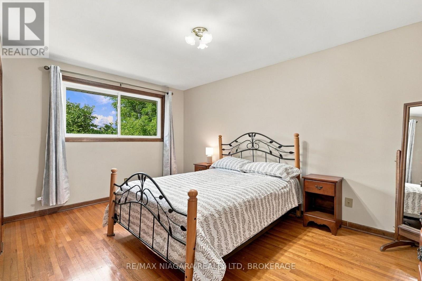 13 CHATHAM ROAD - 15
