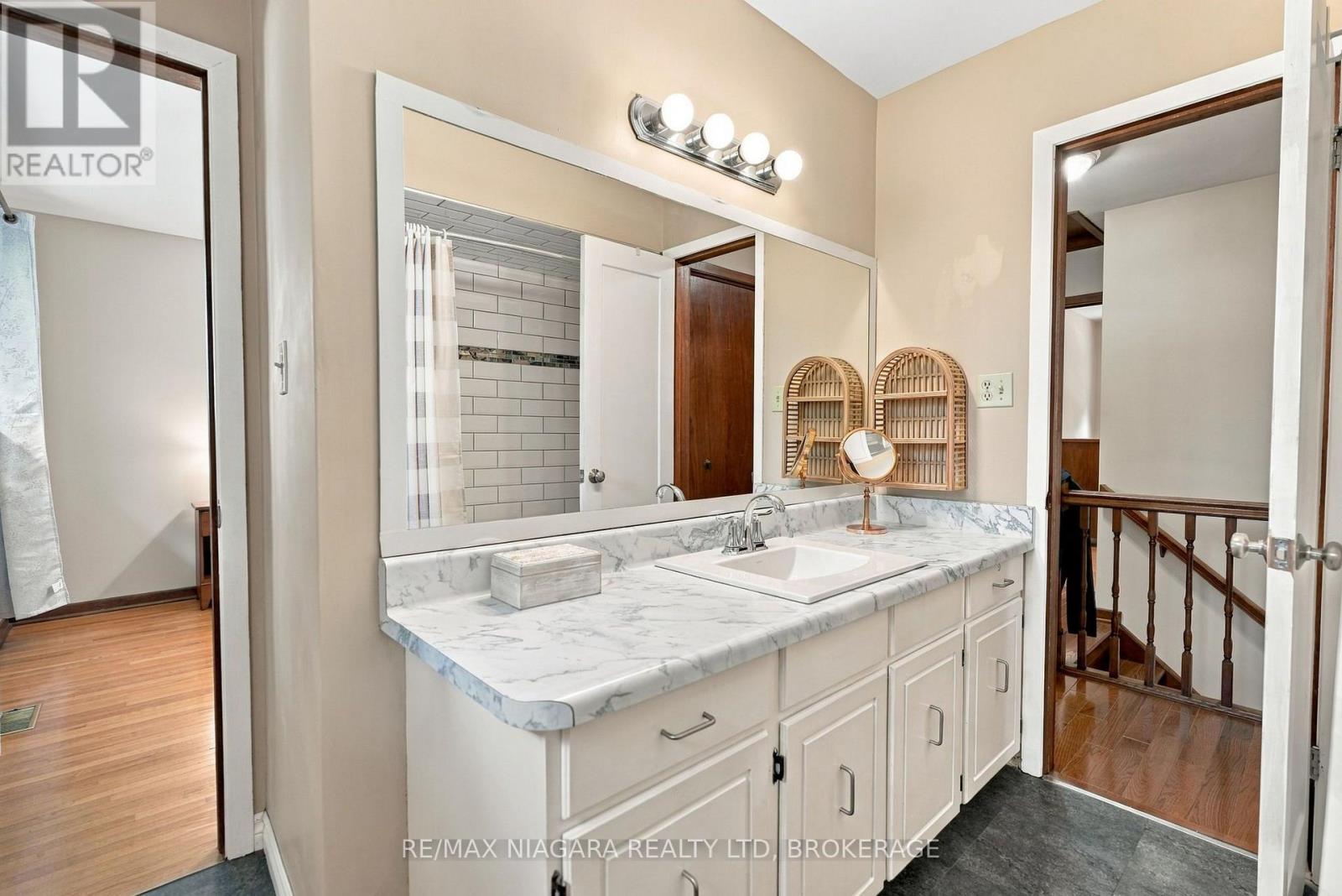 13 CHATHAM ROAD - 17