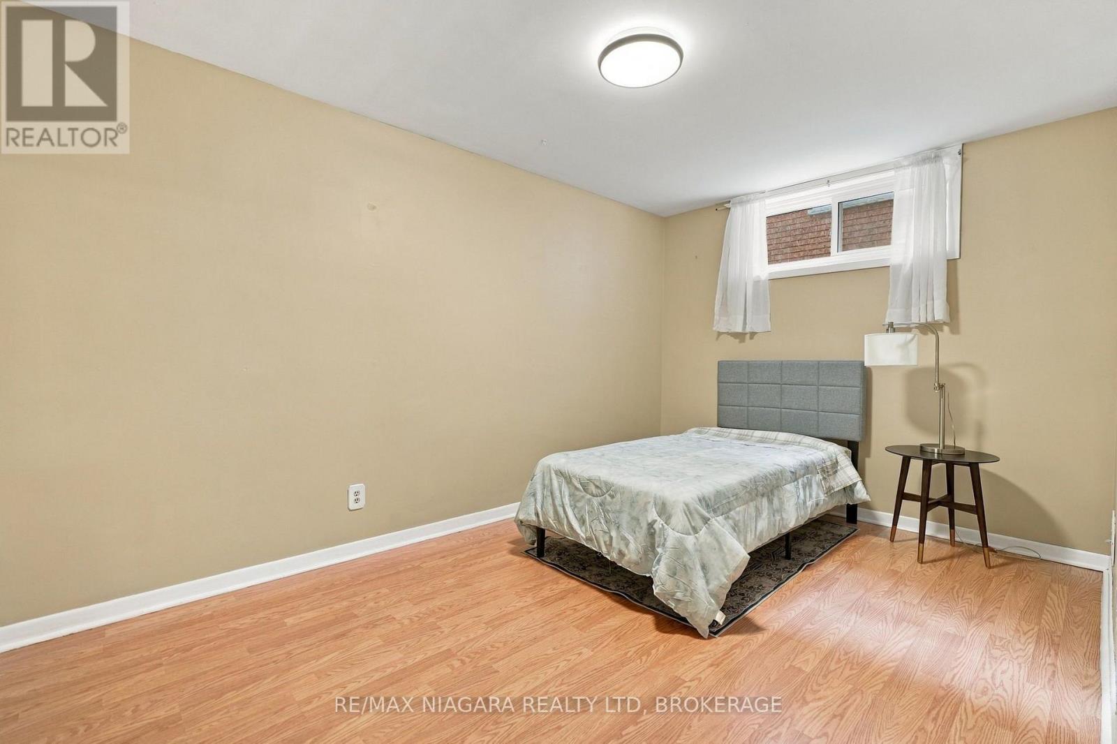 13 CHATHAM ROAD - 22