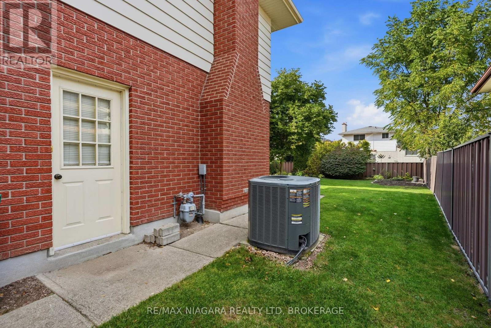13 Chatham Road — photo 32