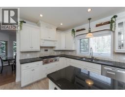 Photo 9 of 40, 6743 VALLEYVIEW DRIVE · Prince George, BC