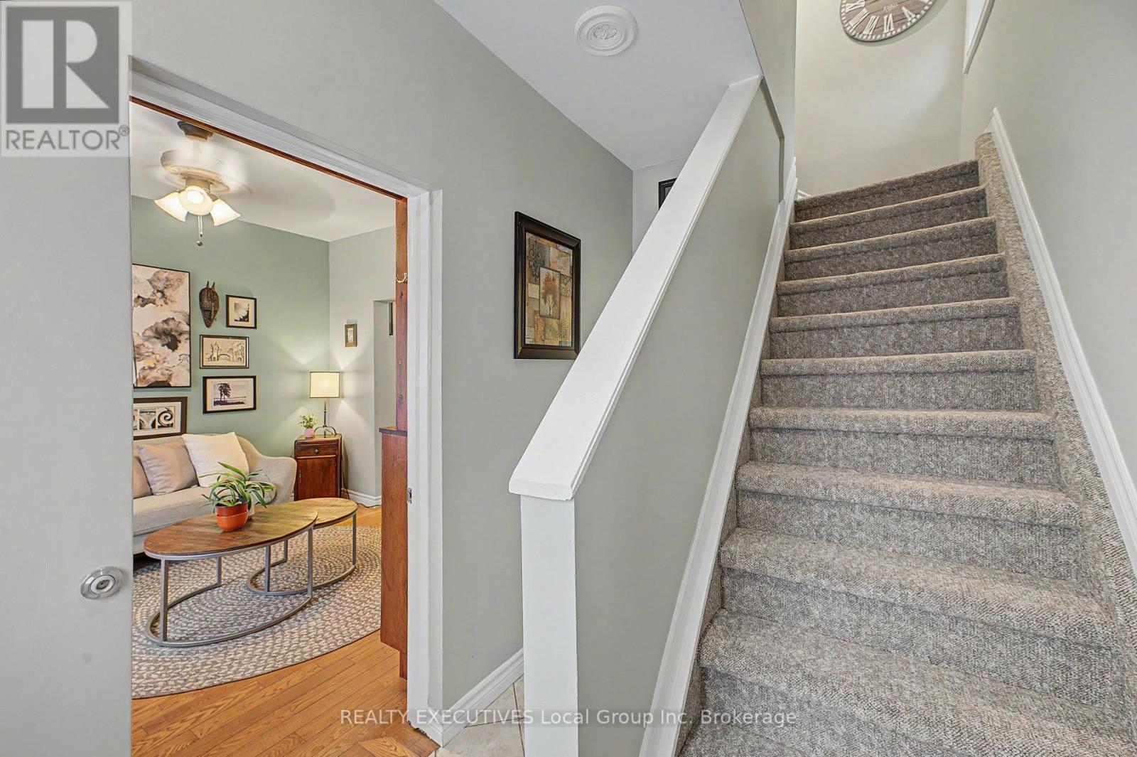 1230 Cassells Street — photo 11