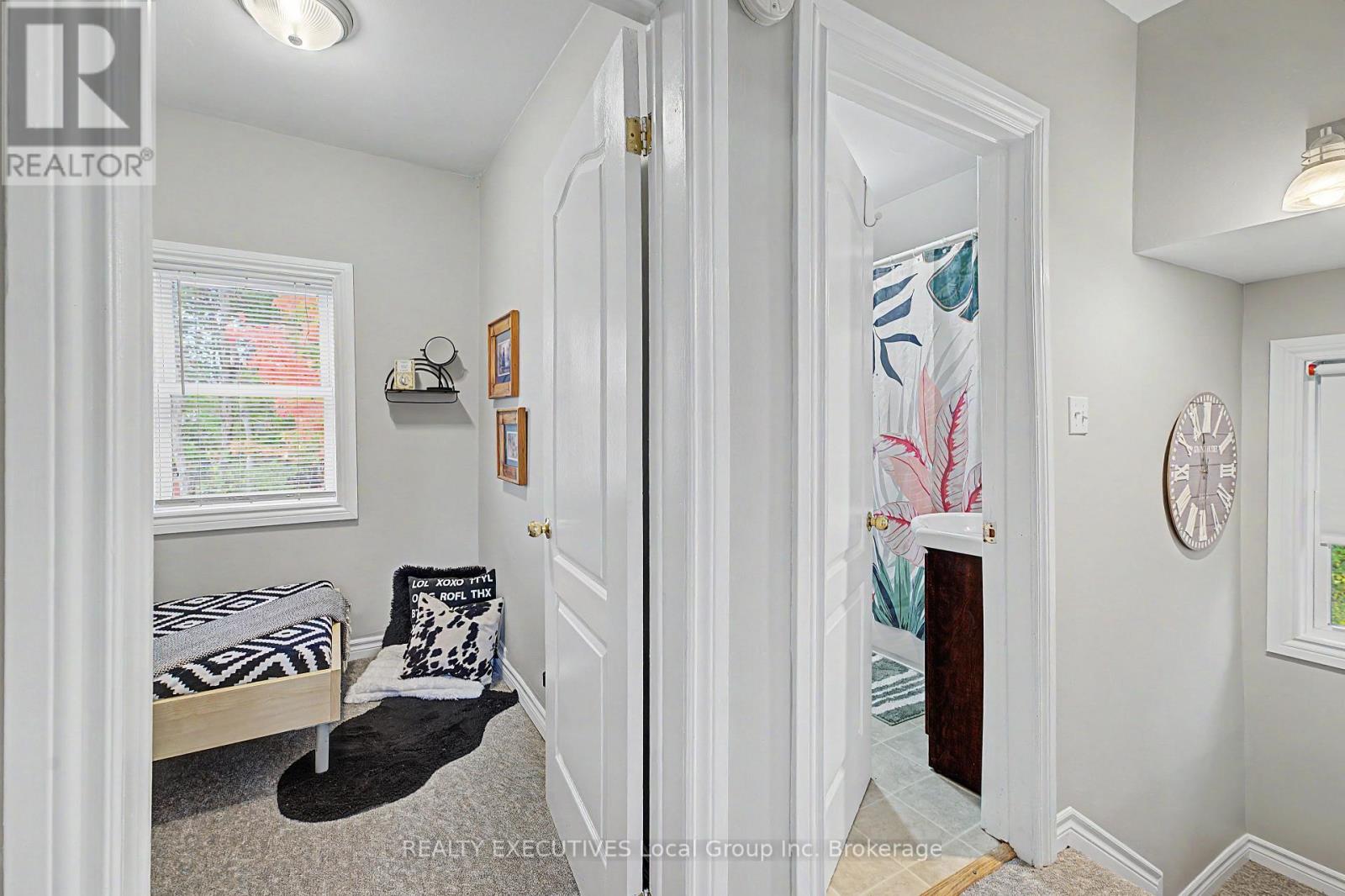 1230 Cassells Street — photo 19