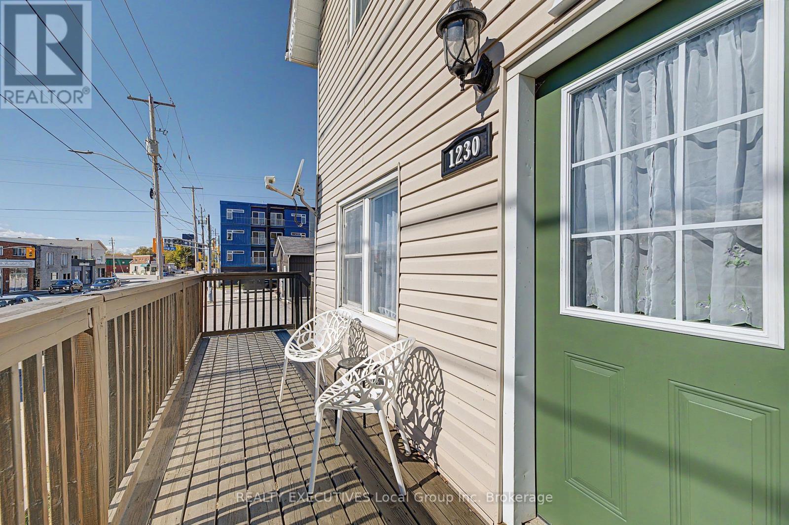 1230 CASSELLS STREET - 29
