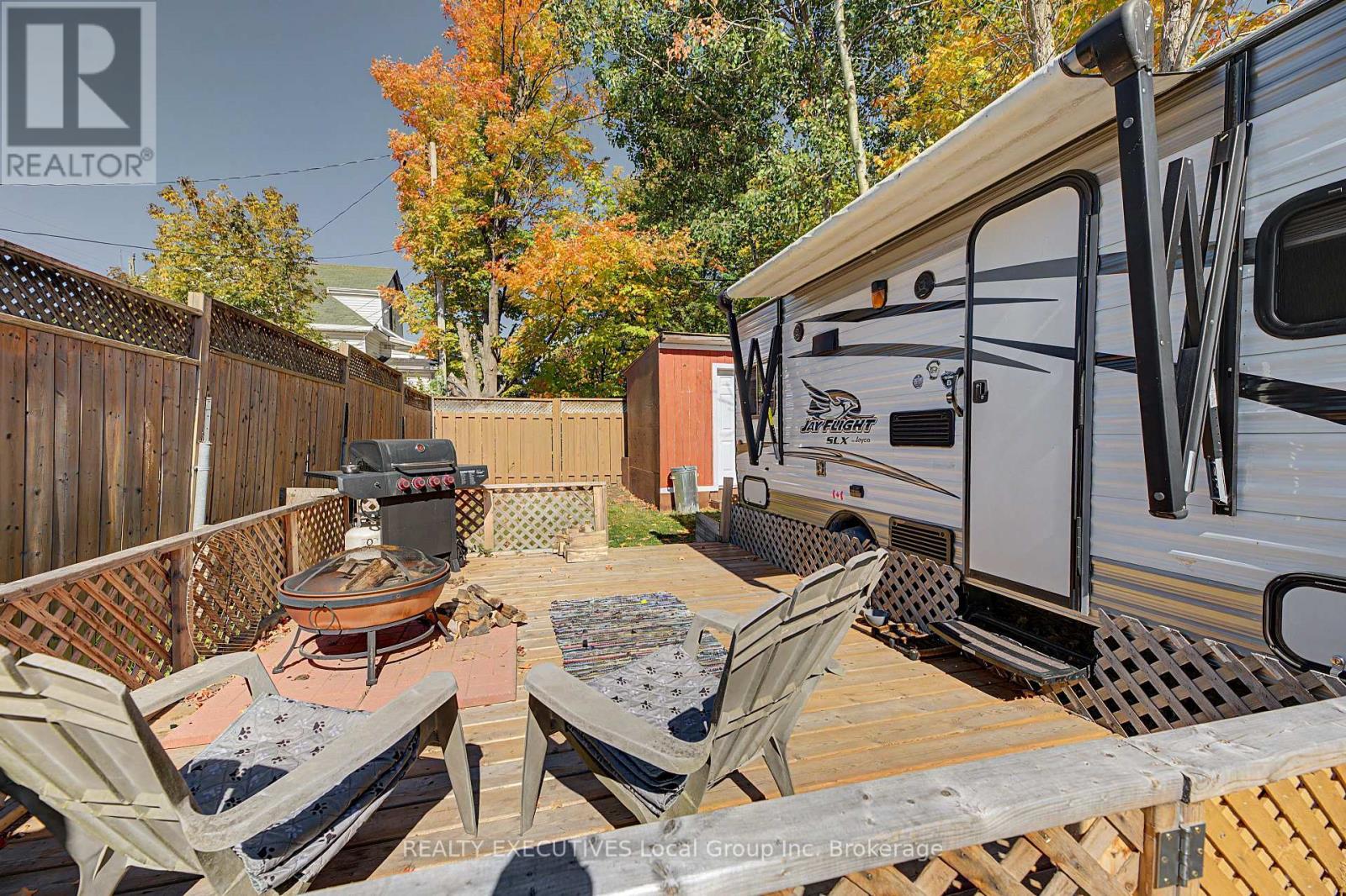 1230 Cassells Street — photo 35