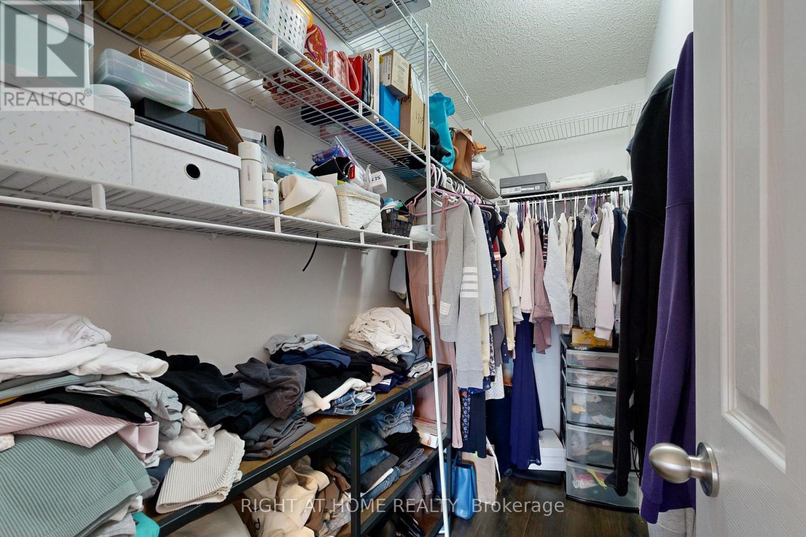 18 Parkview Avenue — photo 21