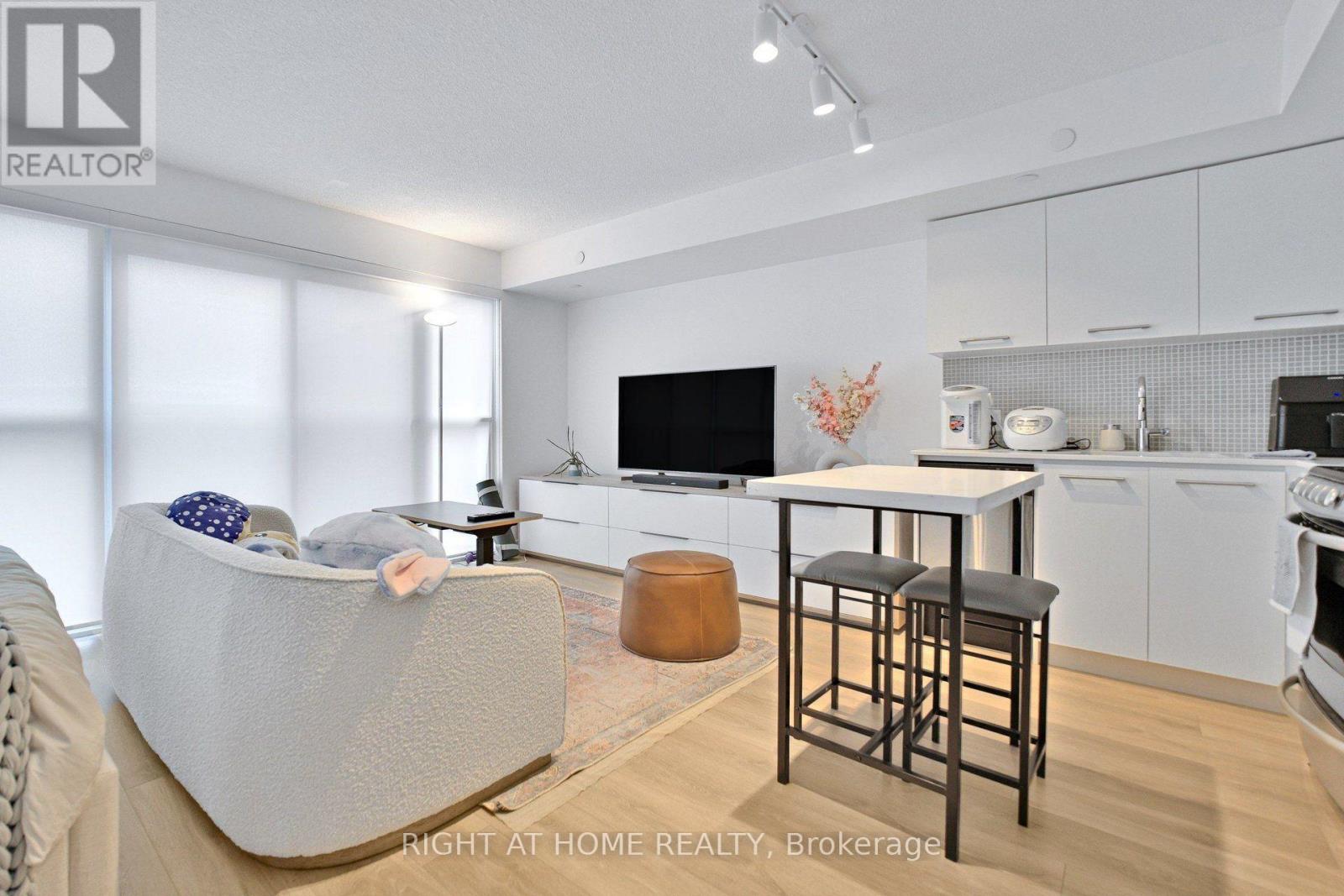 87 Peter Street — photo 14