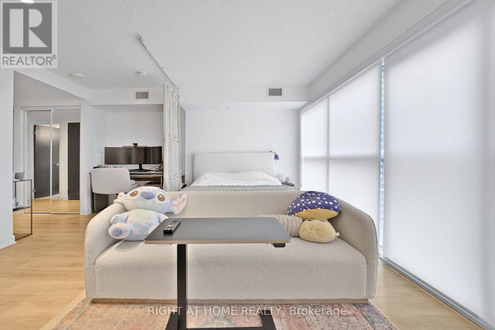 87 Peter Street — photo 18