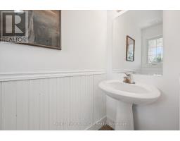 Bathroom - 541 Victoria Road N, Guelph, ON N1E7M3 Photo 9