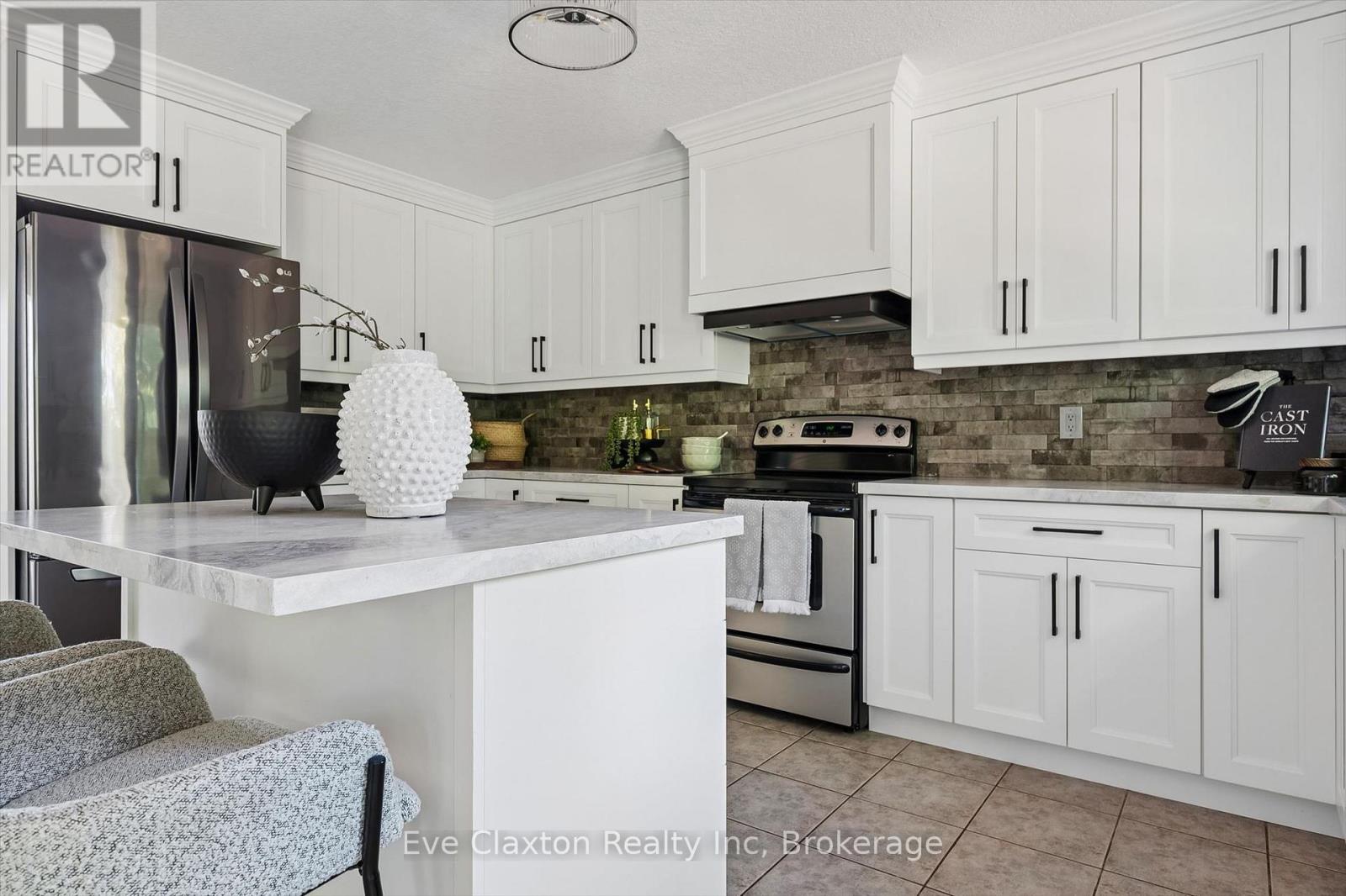25 Amalia Crescent — photo 19