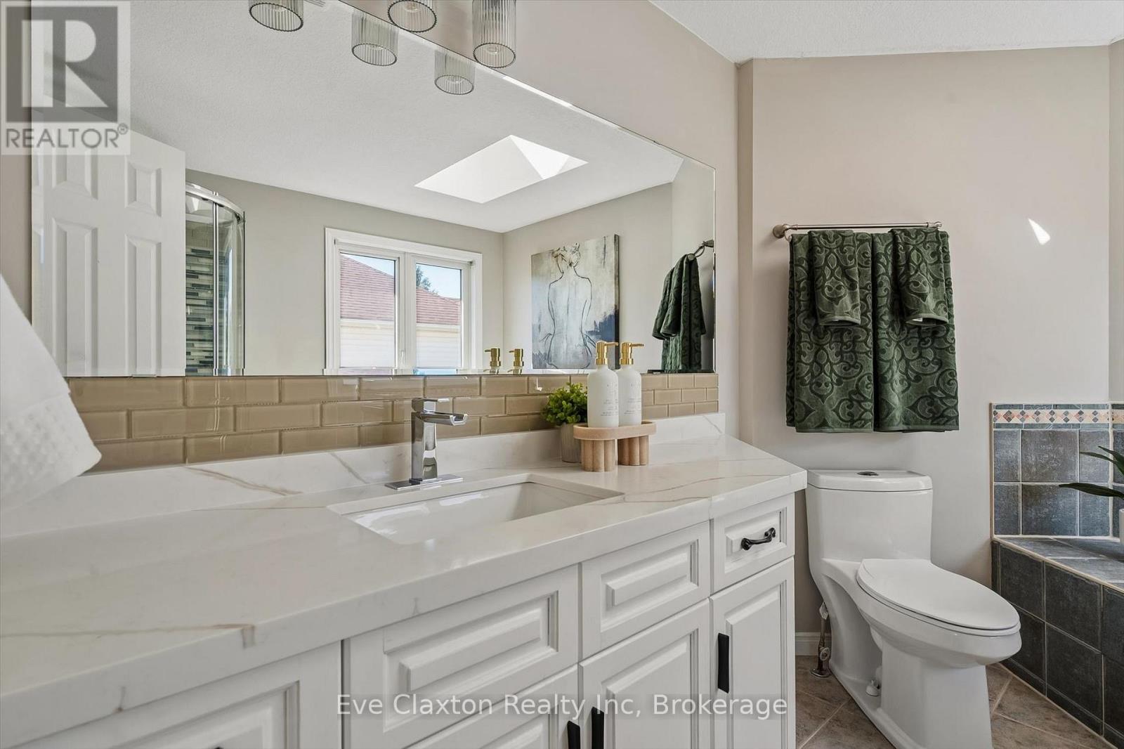 25 Amalia Crescent — photo 27